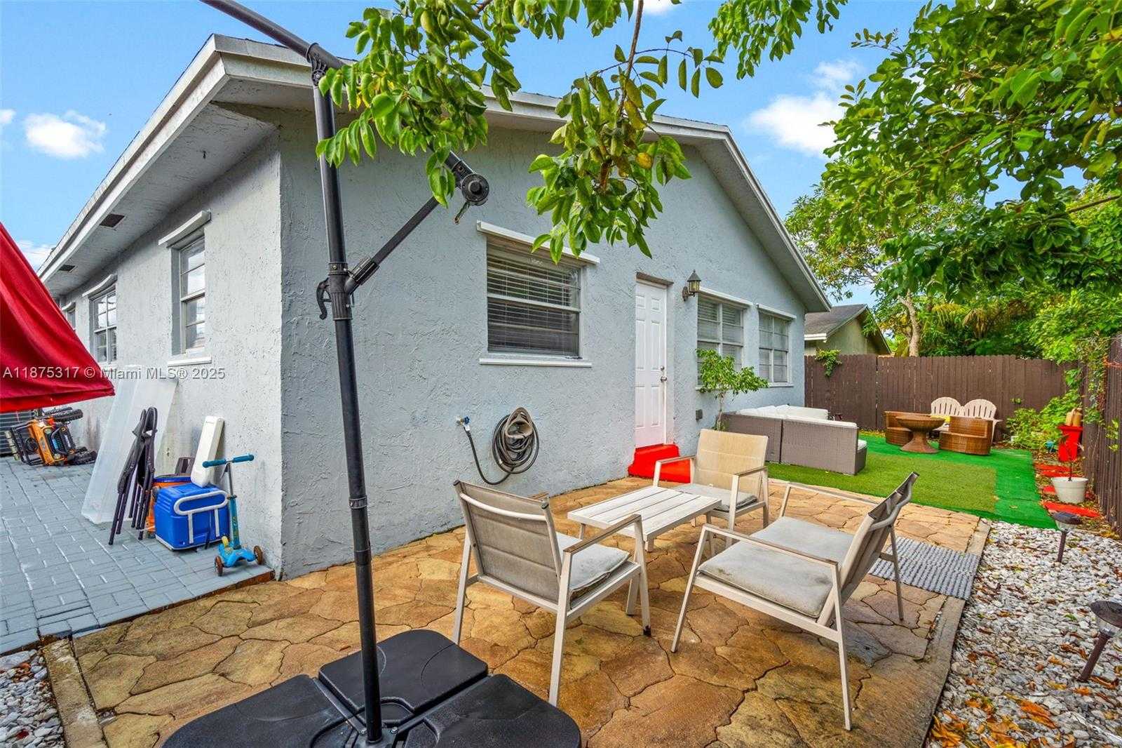 Small Image of 5717 MAYO ST, Hollywood Number 33