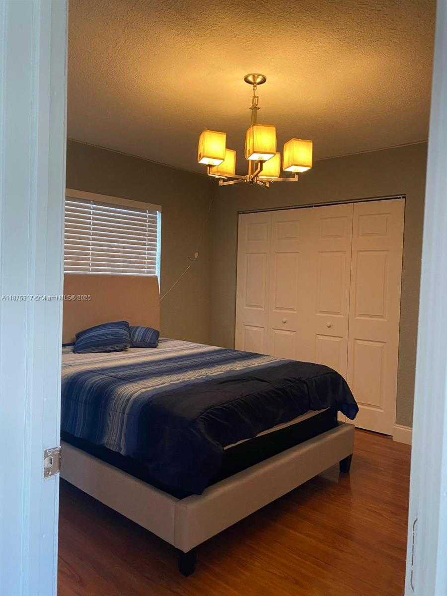 Small Image of 5717 MAYO ST, Hollywood Number 55