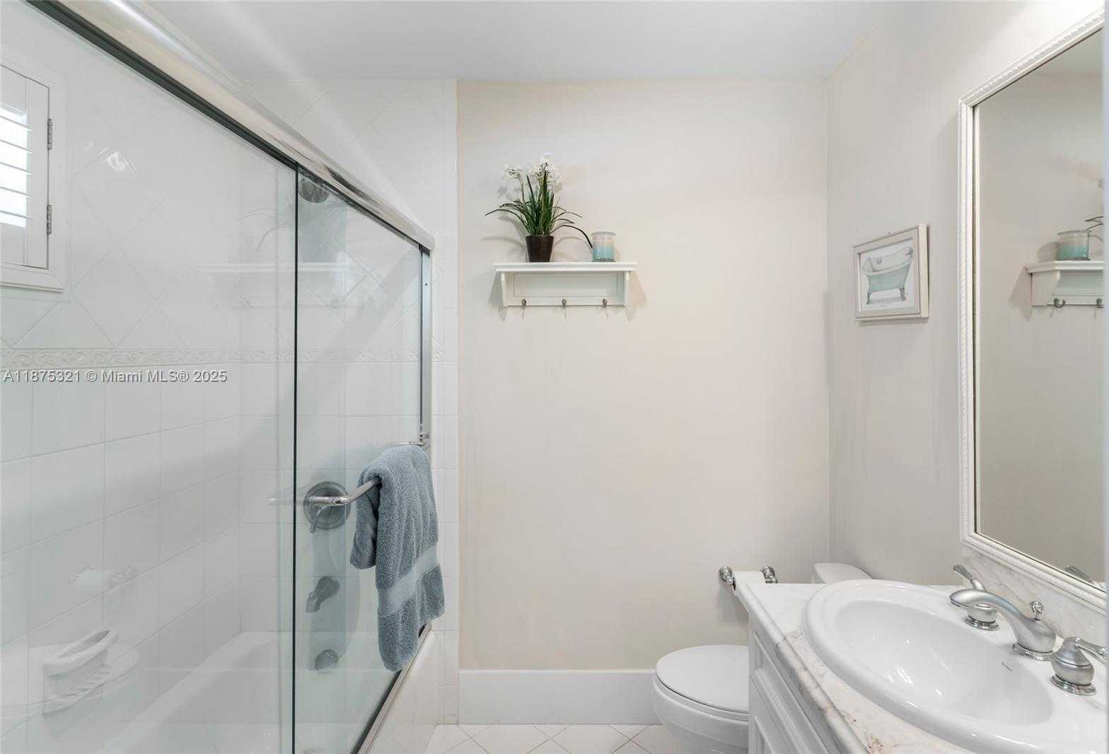 Small Image of 451 RIDGE RD, Coral Gables Number 37