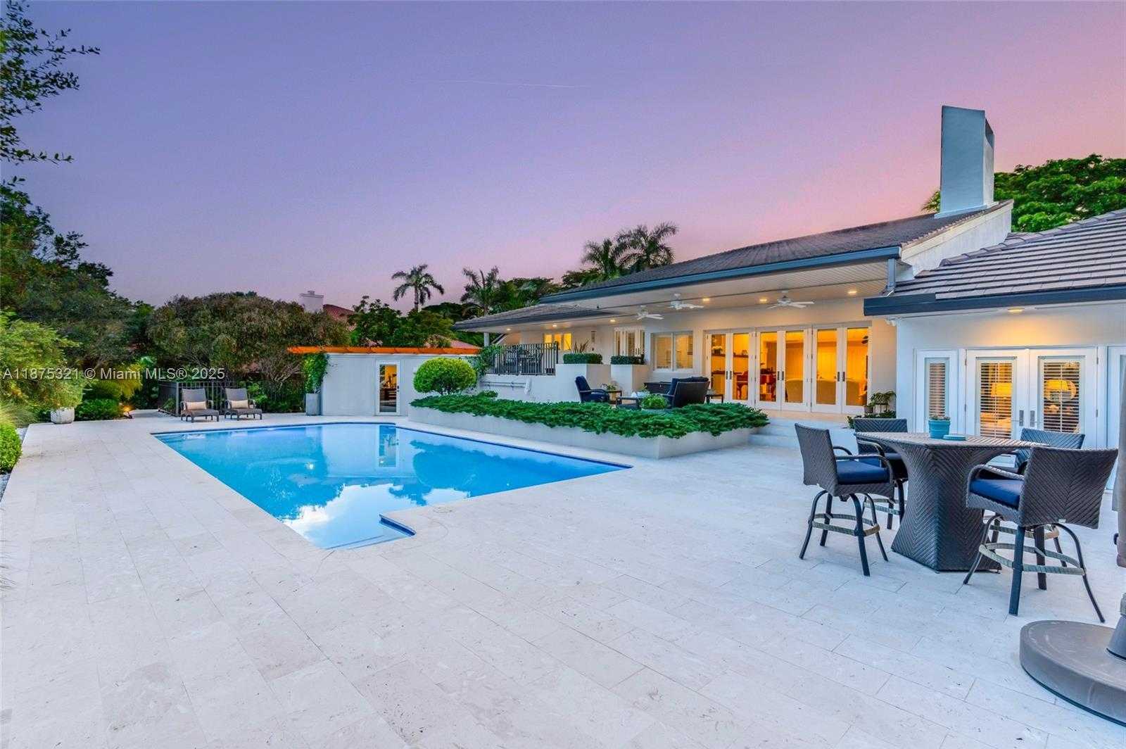 Small Image of 451 RIDGE RD, Coral Gables Number 46