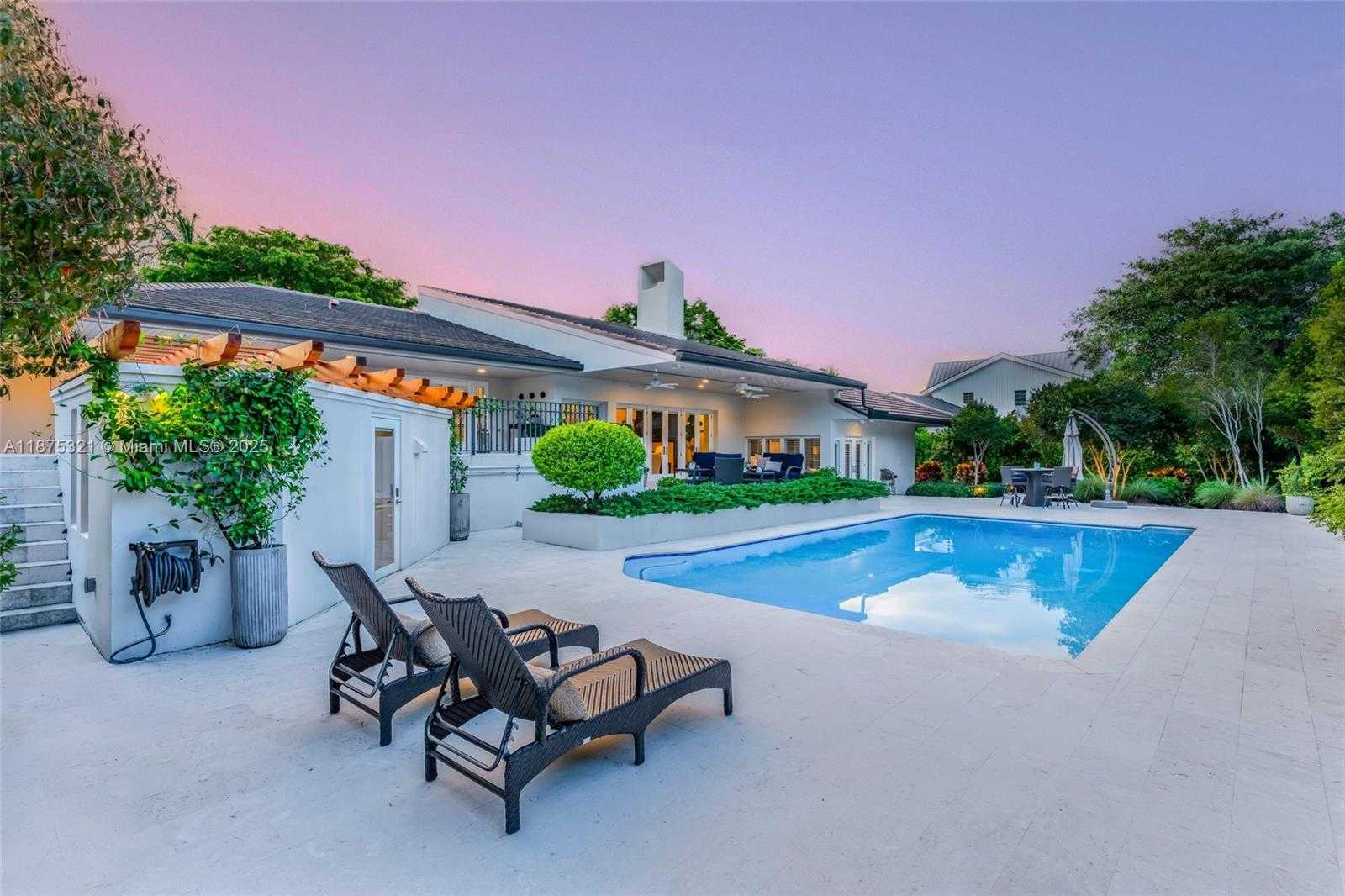 Small Image of 451 RIDGE RD, Coral Gables Number 52