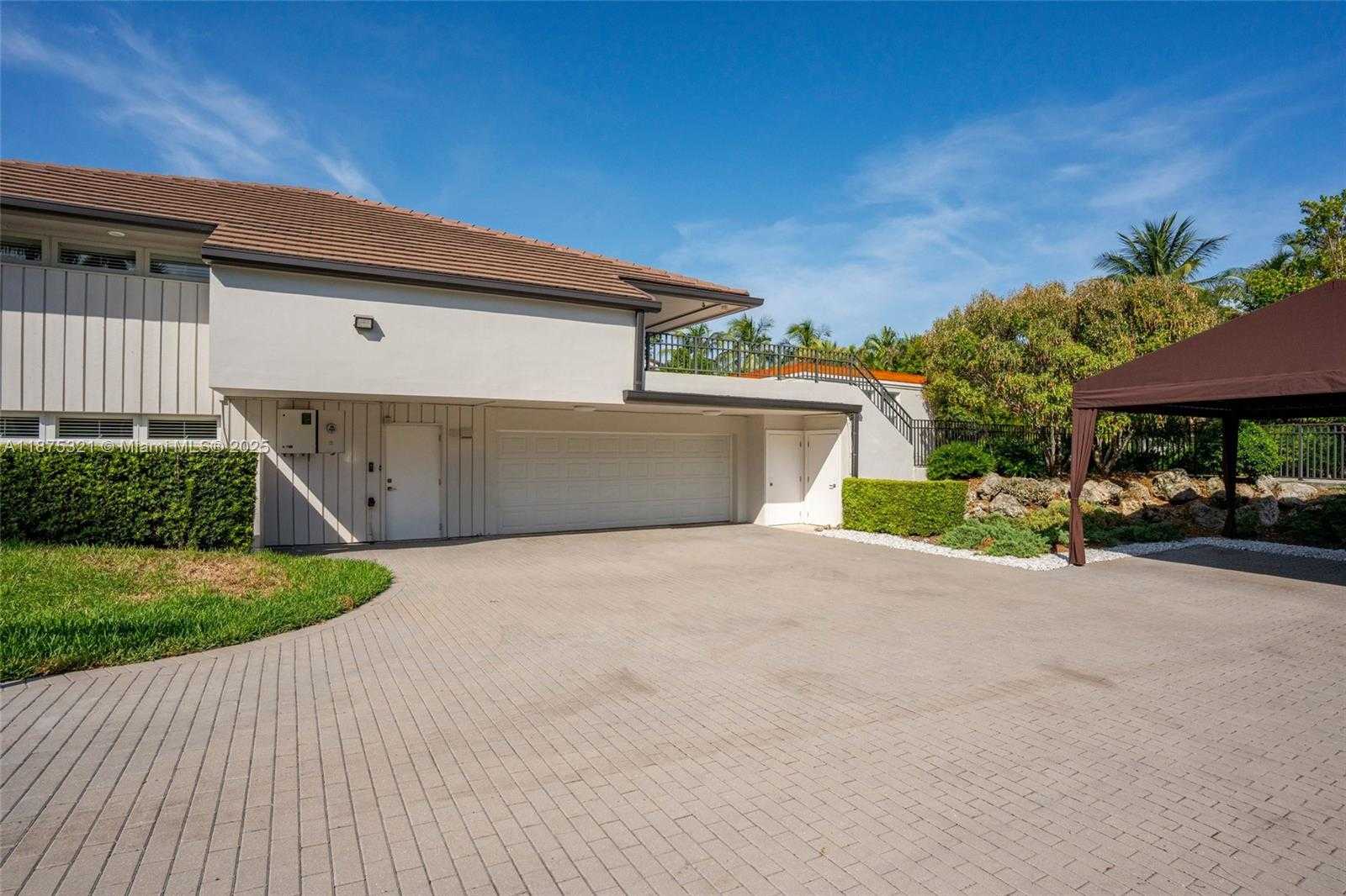 Small Image of 451 RIDGE RD, Coral Gables Number 54