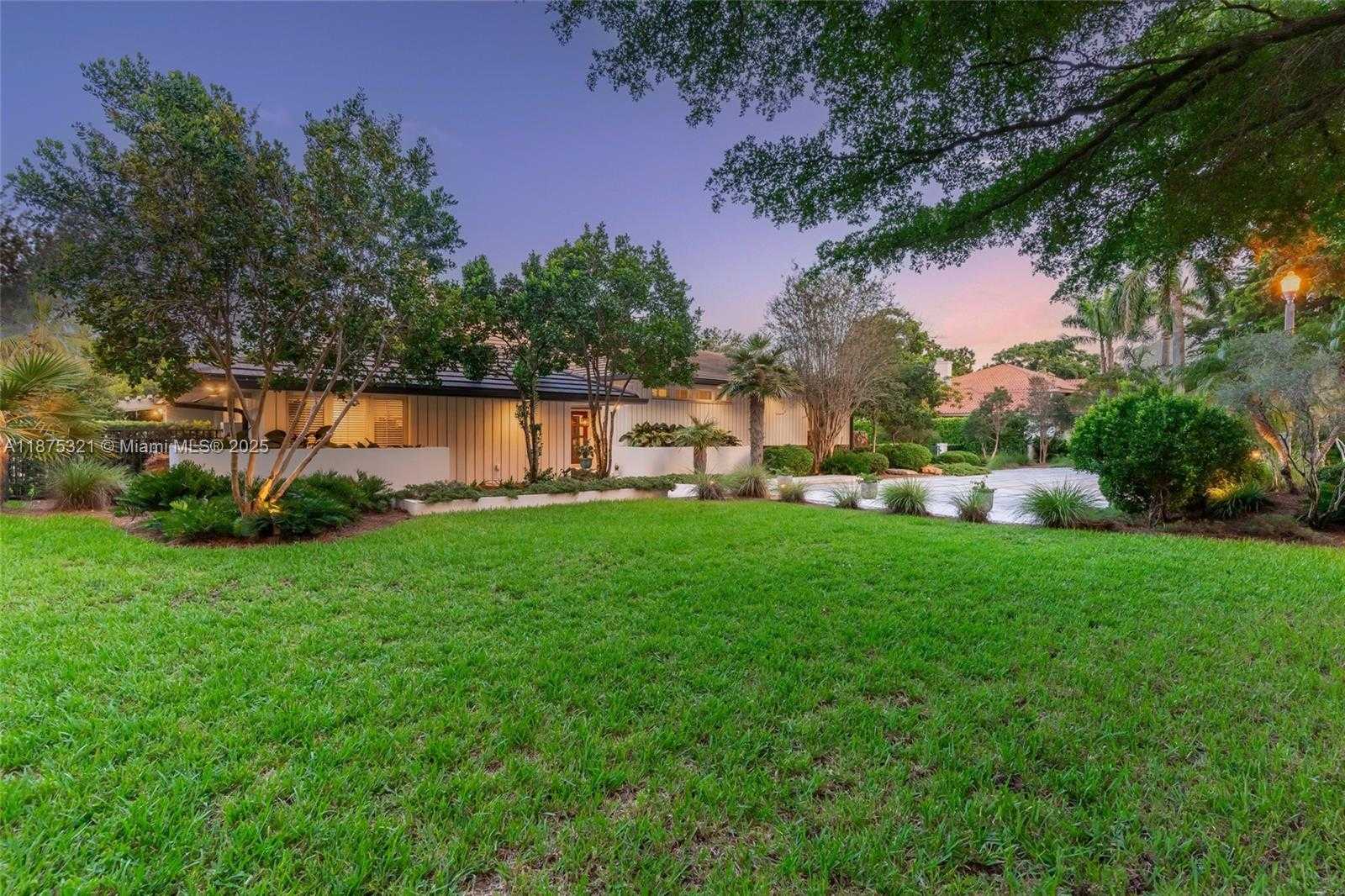 Small Image of 451 RIDGE RD, Coral Gables Number 8