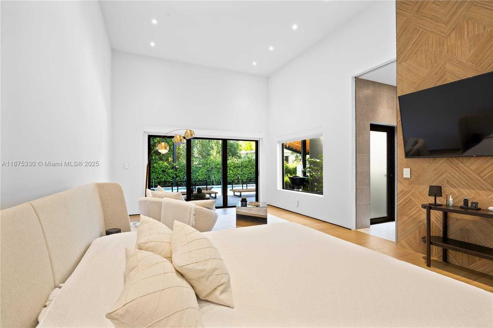 Small Image of 288 NORTH EAST 117TH ST, Miami Number 41