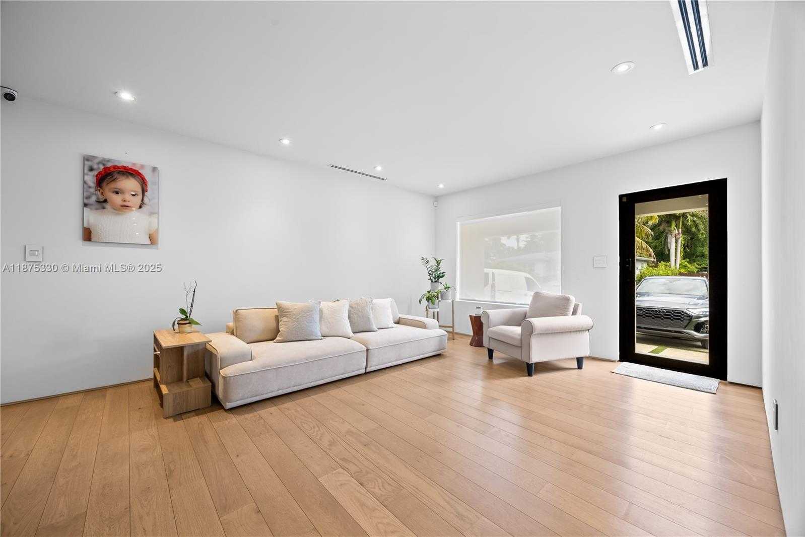 Small Image of 288 NORTH EAST 117TH ST, Miami Number 5
