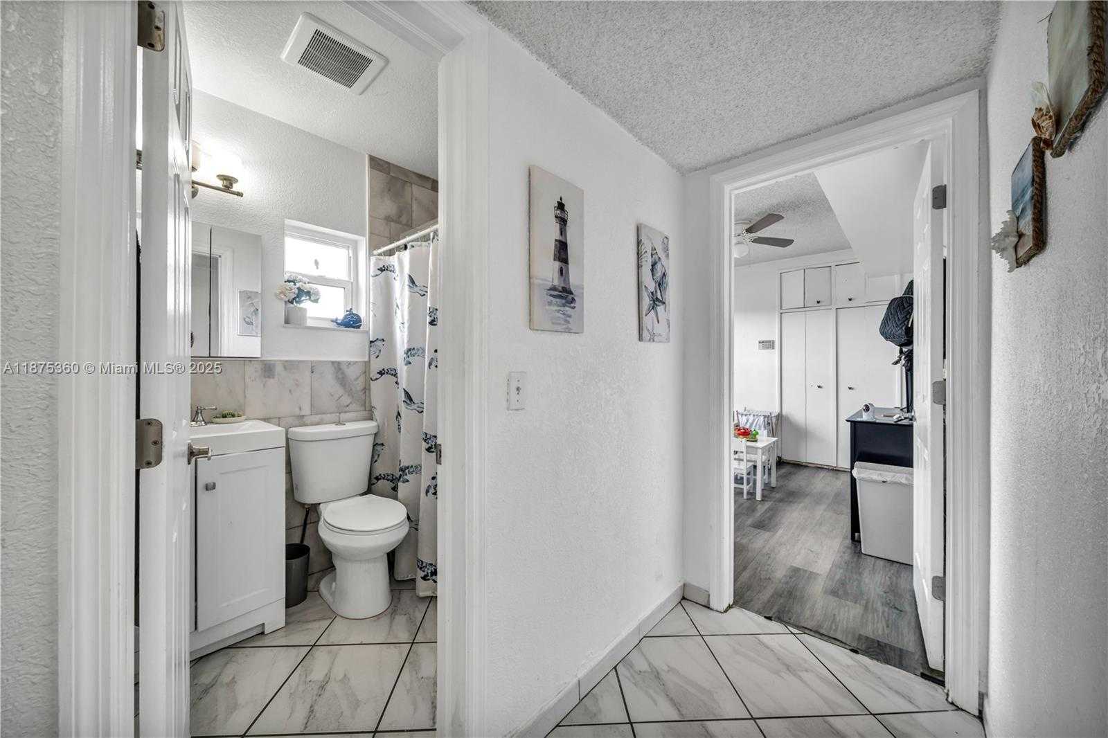Small Image of 1317 WEST 61ST PL, Hialeah Number 22
