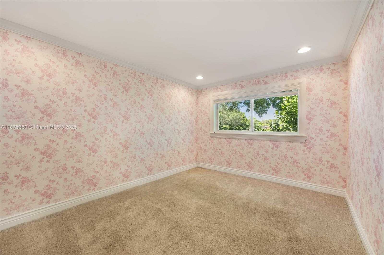 Small Image of 11000 SOUTH WEST 25TH ST, Davie Number 24