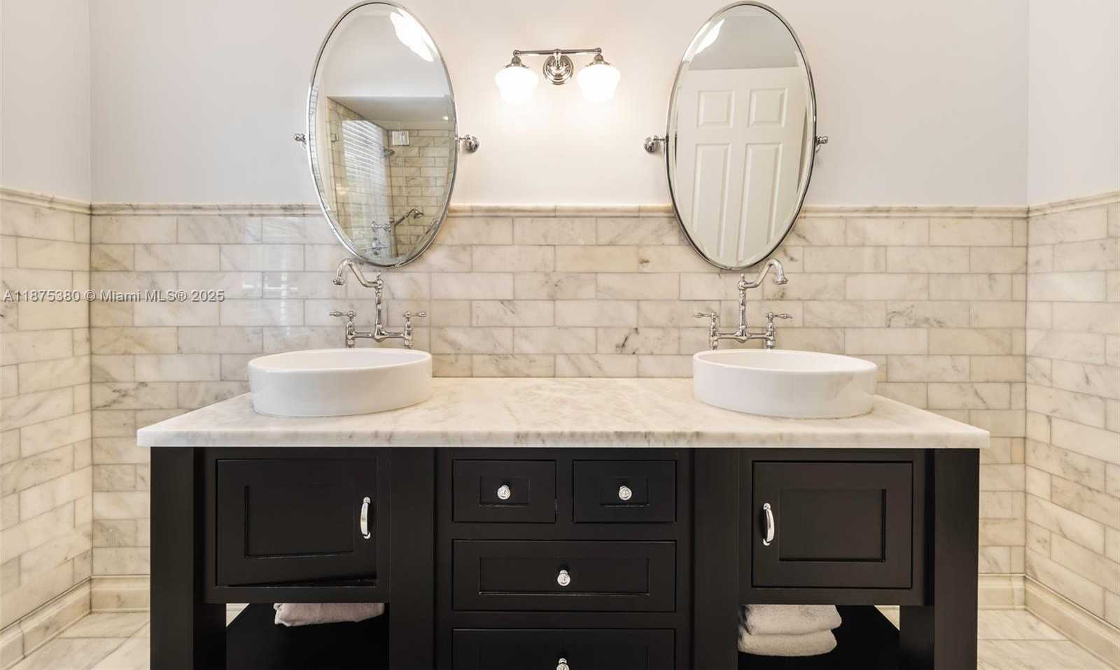 Small Image of 11000 SOUTH WEST 25TH ST, Davie Number 32