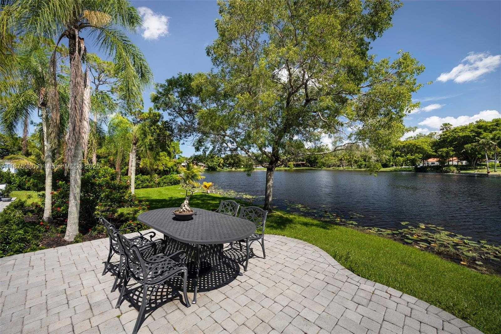 Small Image of 11000 SOUTH WEST 25TH ST, Davie Number 38