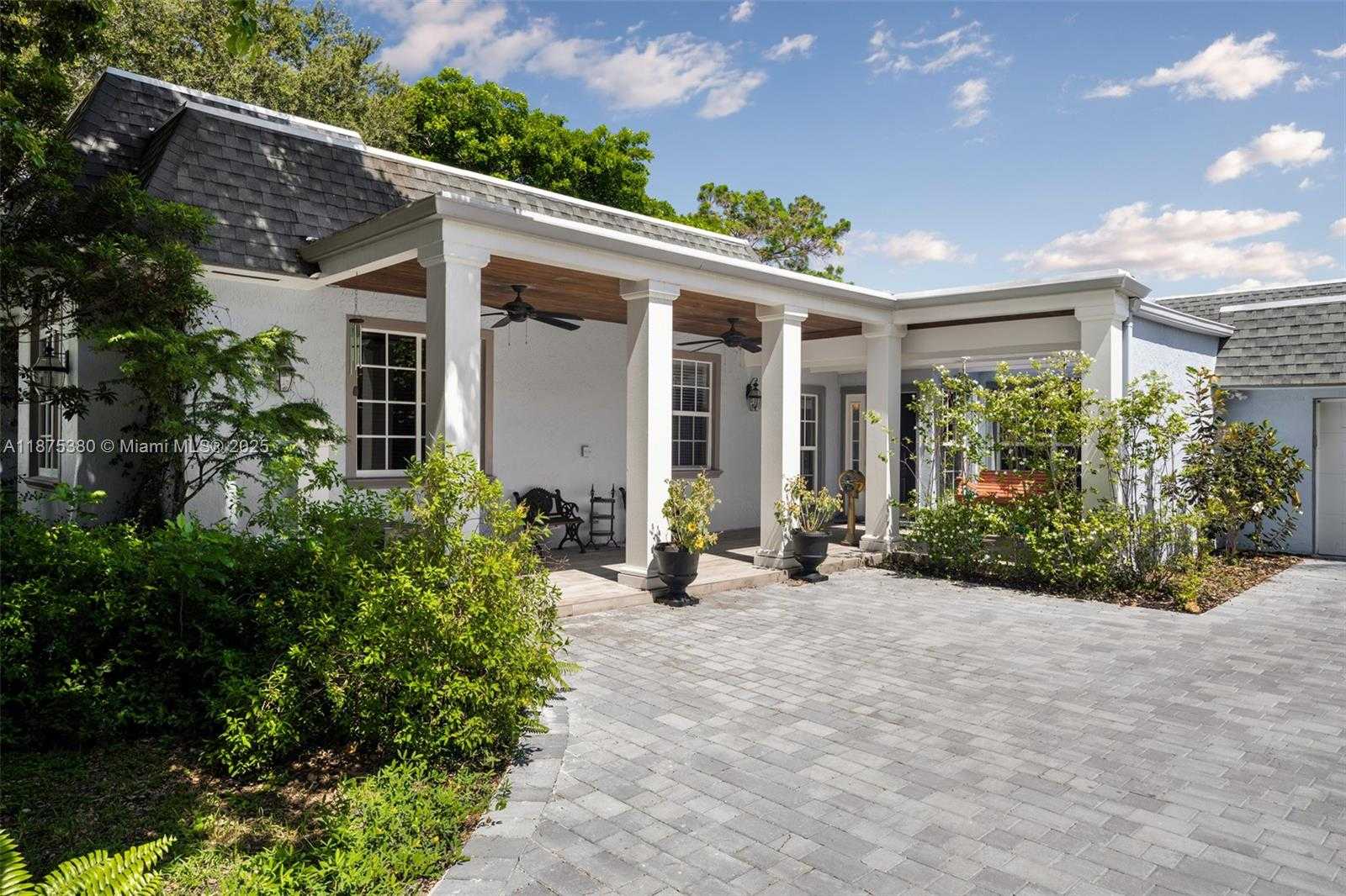 Small Image of 11000 SOUTH WEST 25TH ST, Davie Number 4