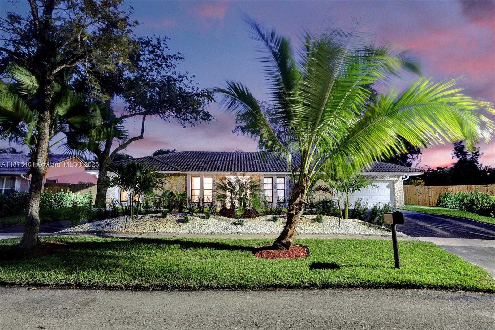 Small Image of 1960 SOUTH WEST 51ST TER, Plantation Number 12