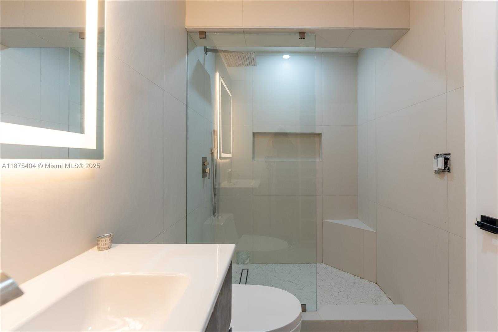 Small Image of 4144 ALTON RD, Miami Beach Number 11