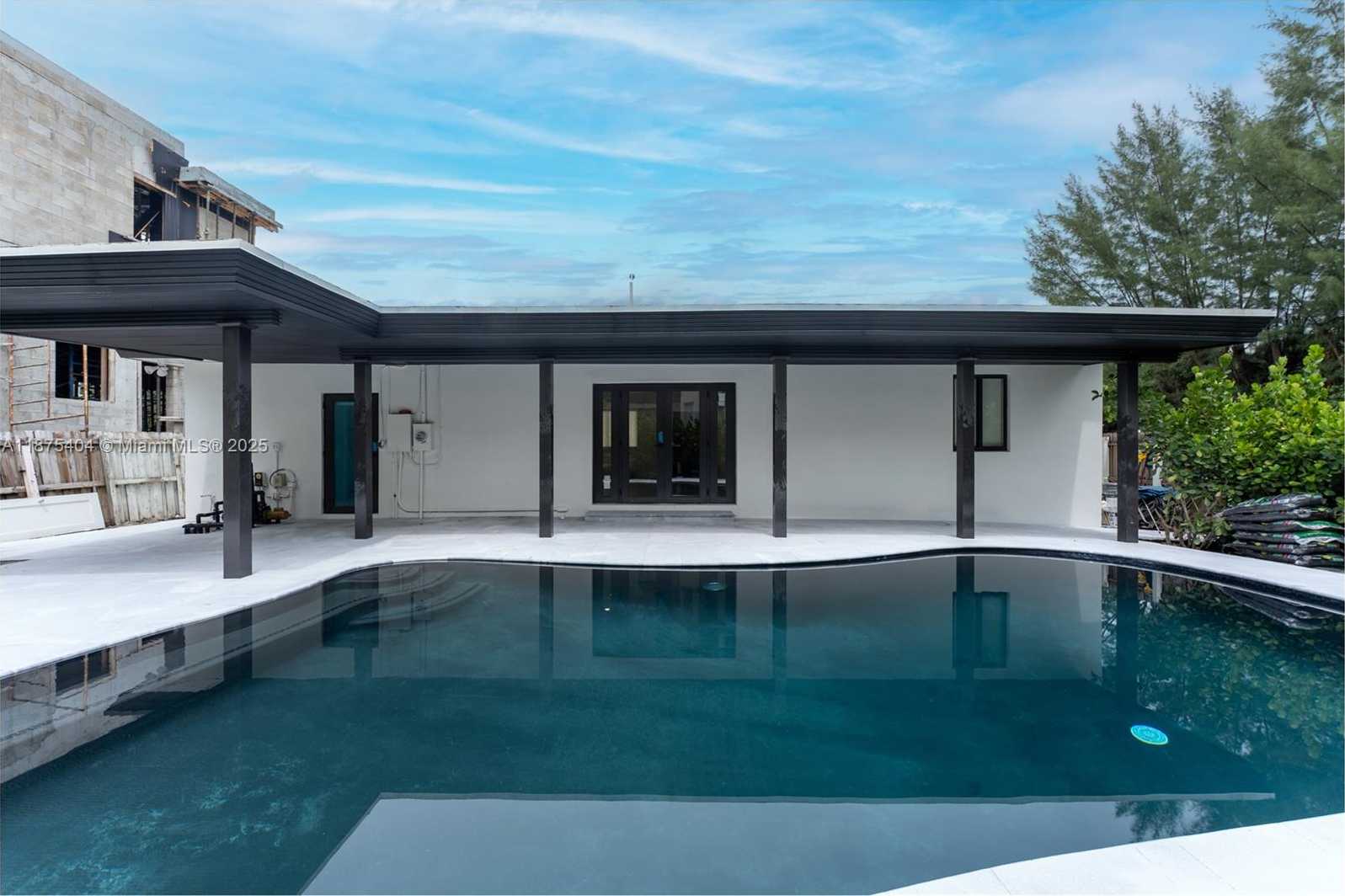 Small Image of 4144 ALTON RD, Miami Beach Number 8
