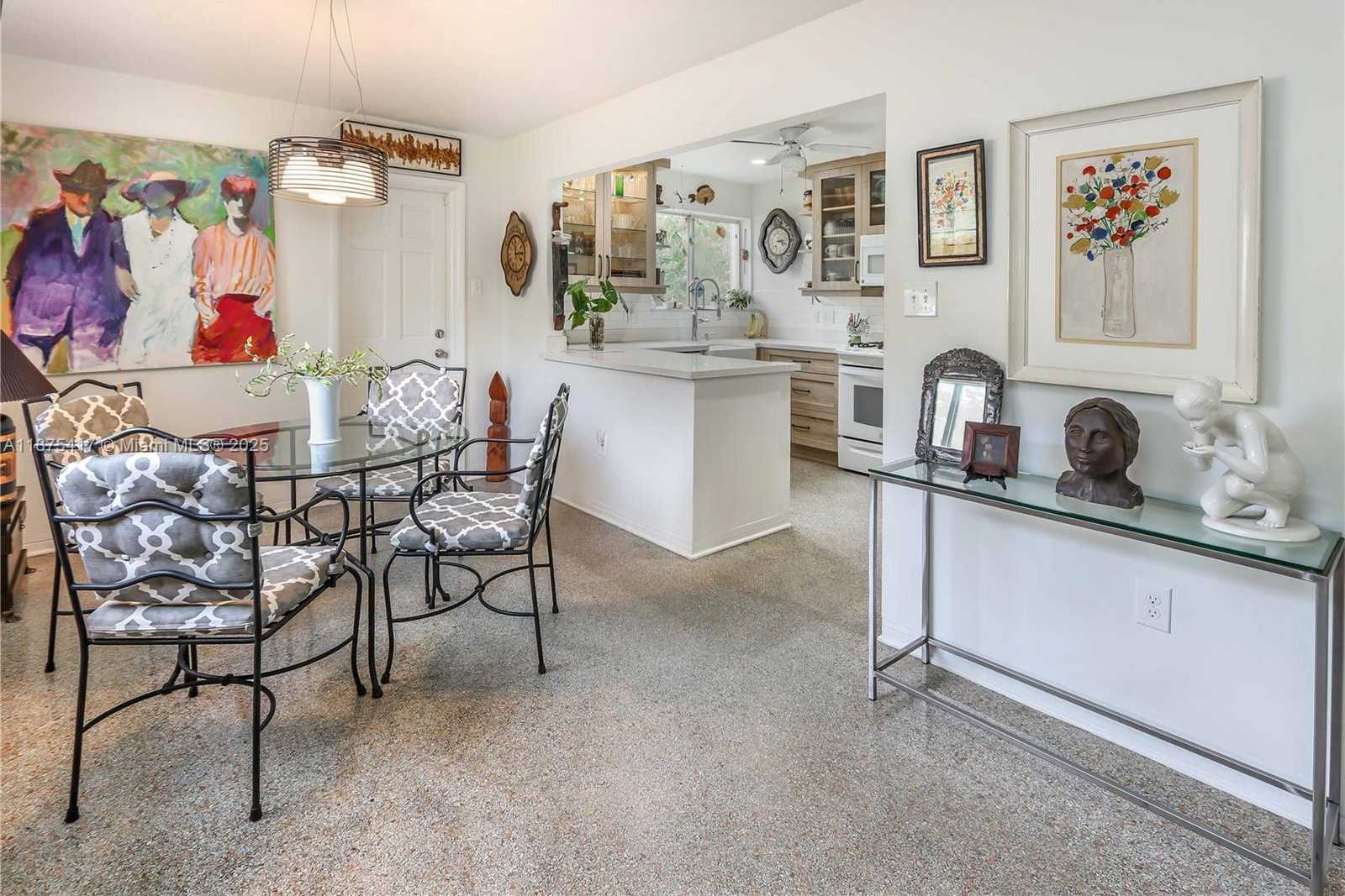 Small Image of 1515 HARRISON ST, Hollywood Number 10