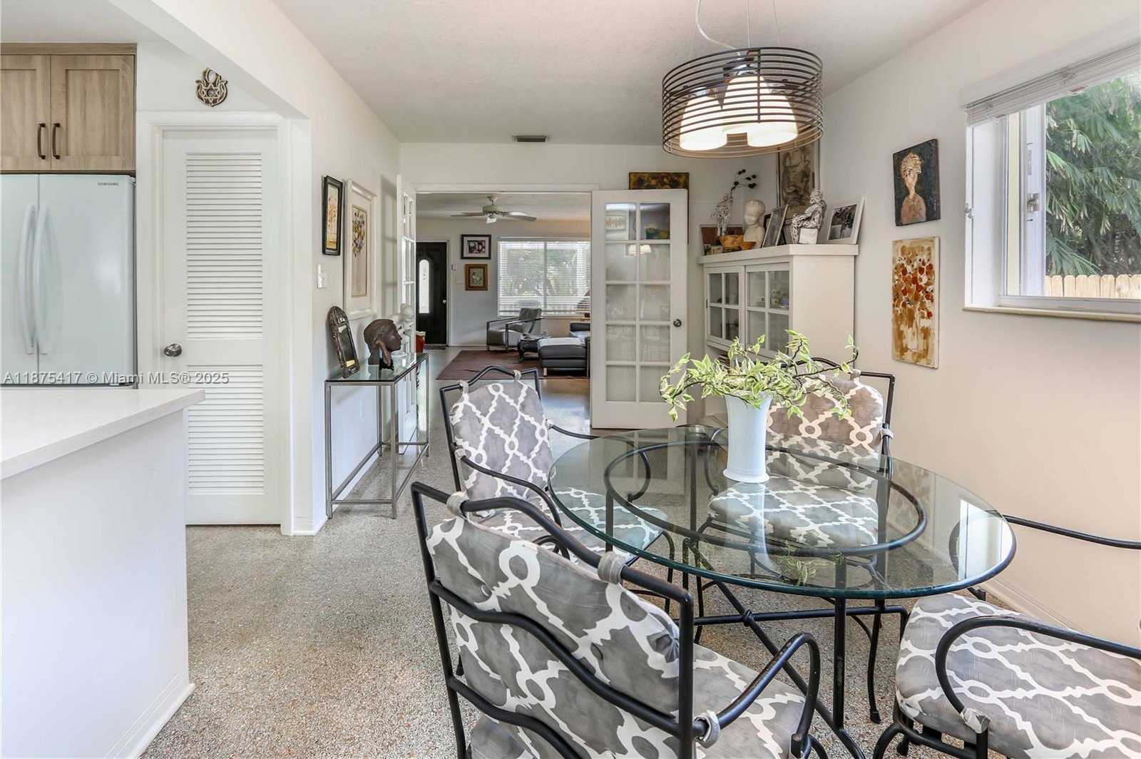 Small Image of 1515 HARRISON ST, Hollywood Number 11