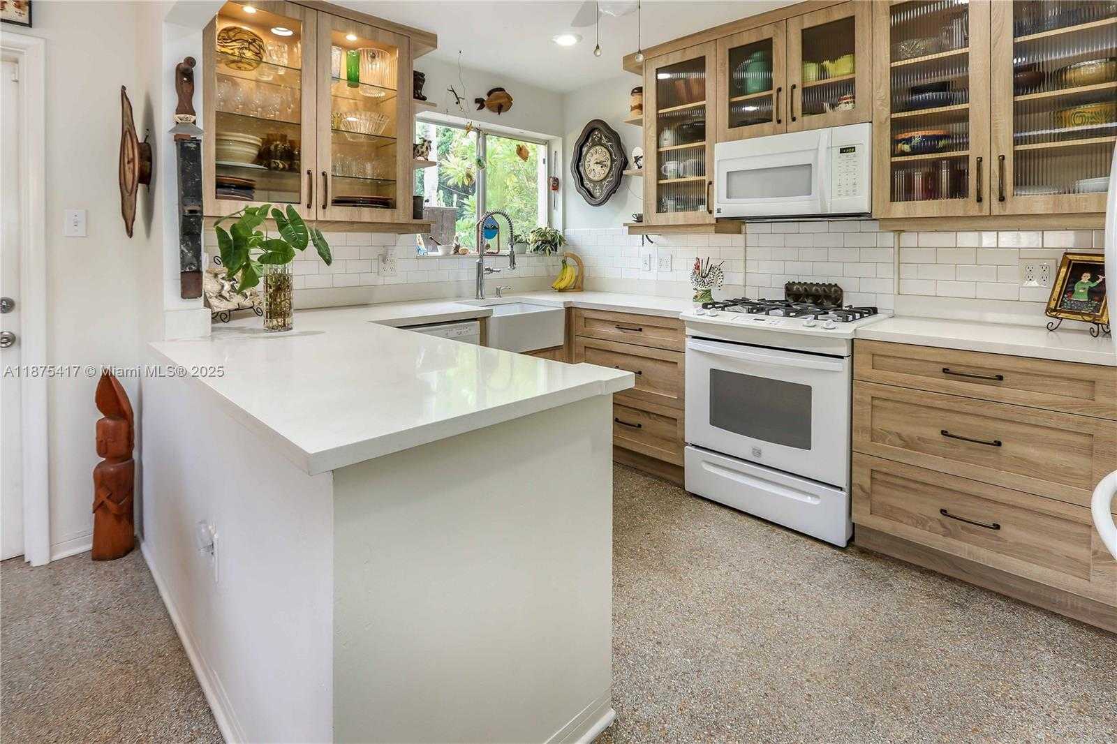 Small Image of 1515 HARRISON ST, Hollywood Number 12