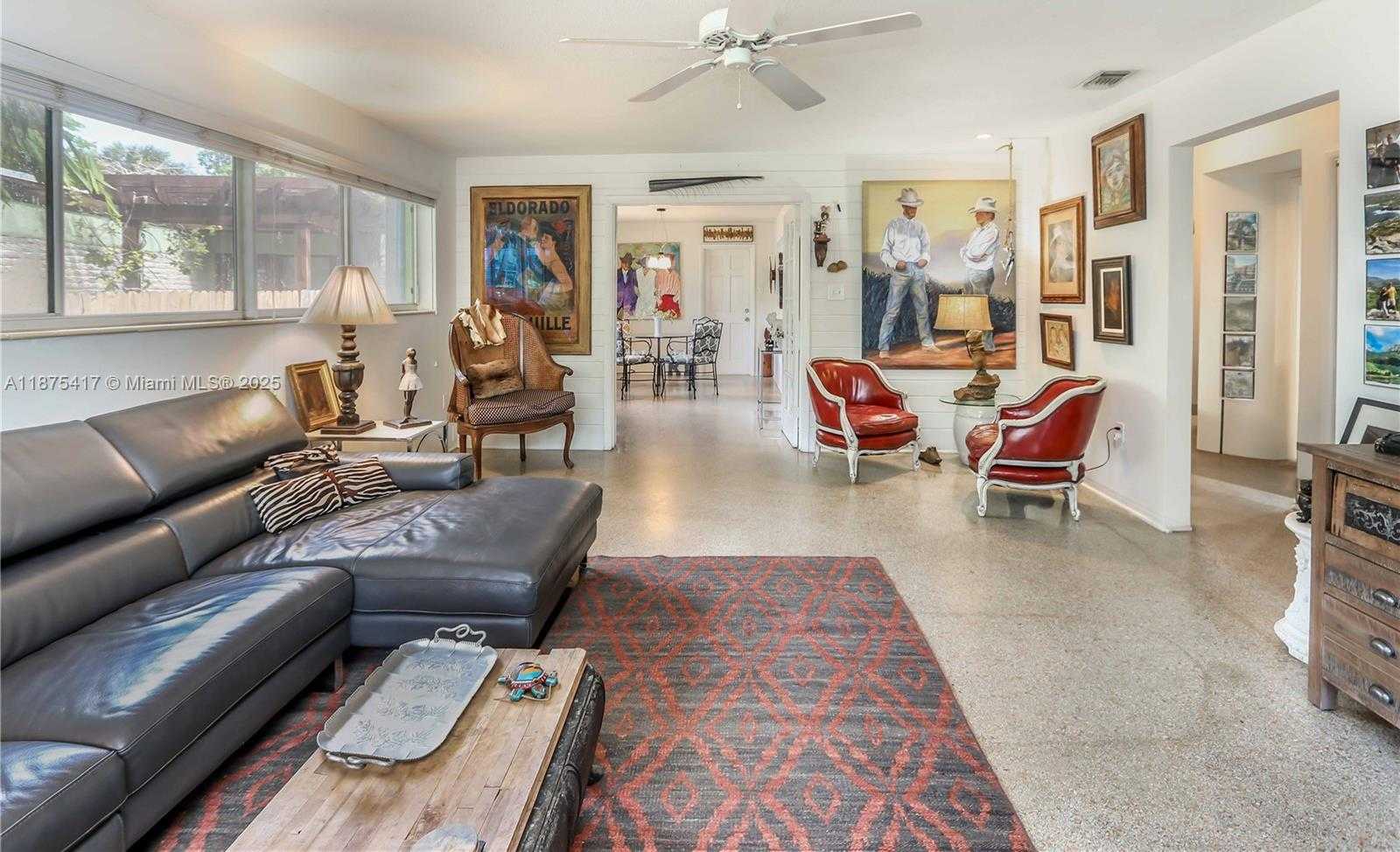 Small Image of 1515 HARRISON ST, Hollywood Number 7