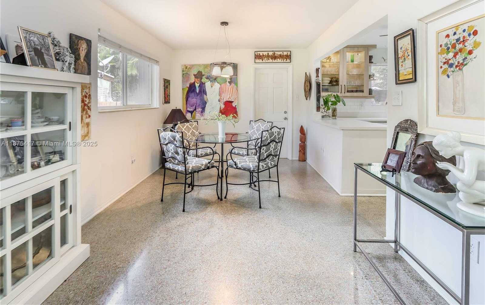 Small Image of 1515 HARRISON ST, Hollywood Number 9