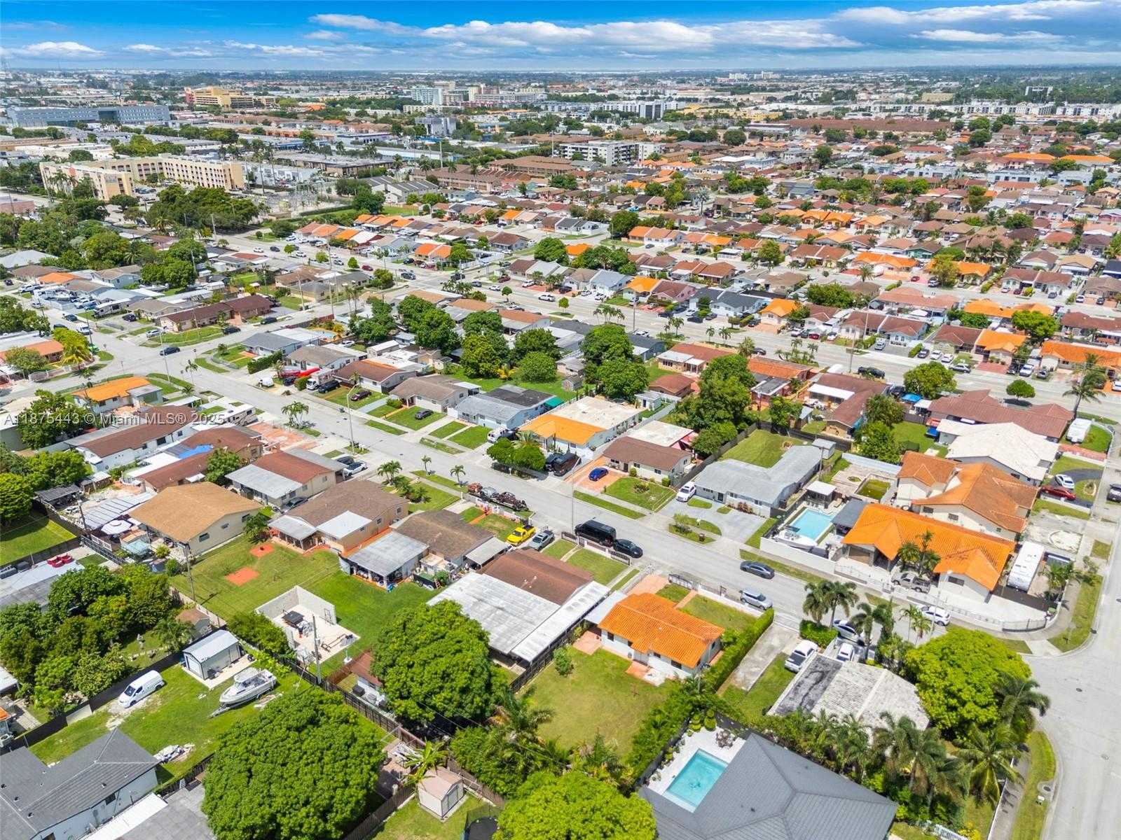 Small Image of 1310 WEST 36TH ST, Hialeah Number 29