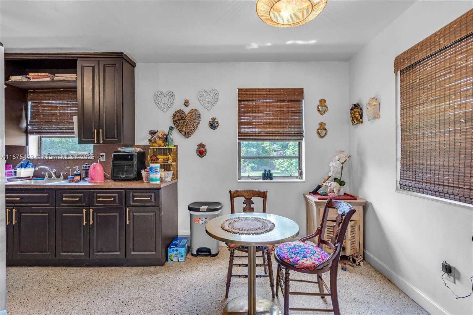 Small Image of 1310 WEST 36TH ST, Hialeah Number 6