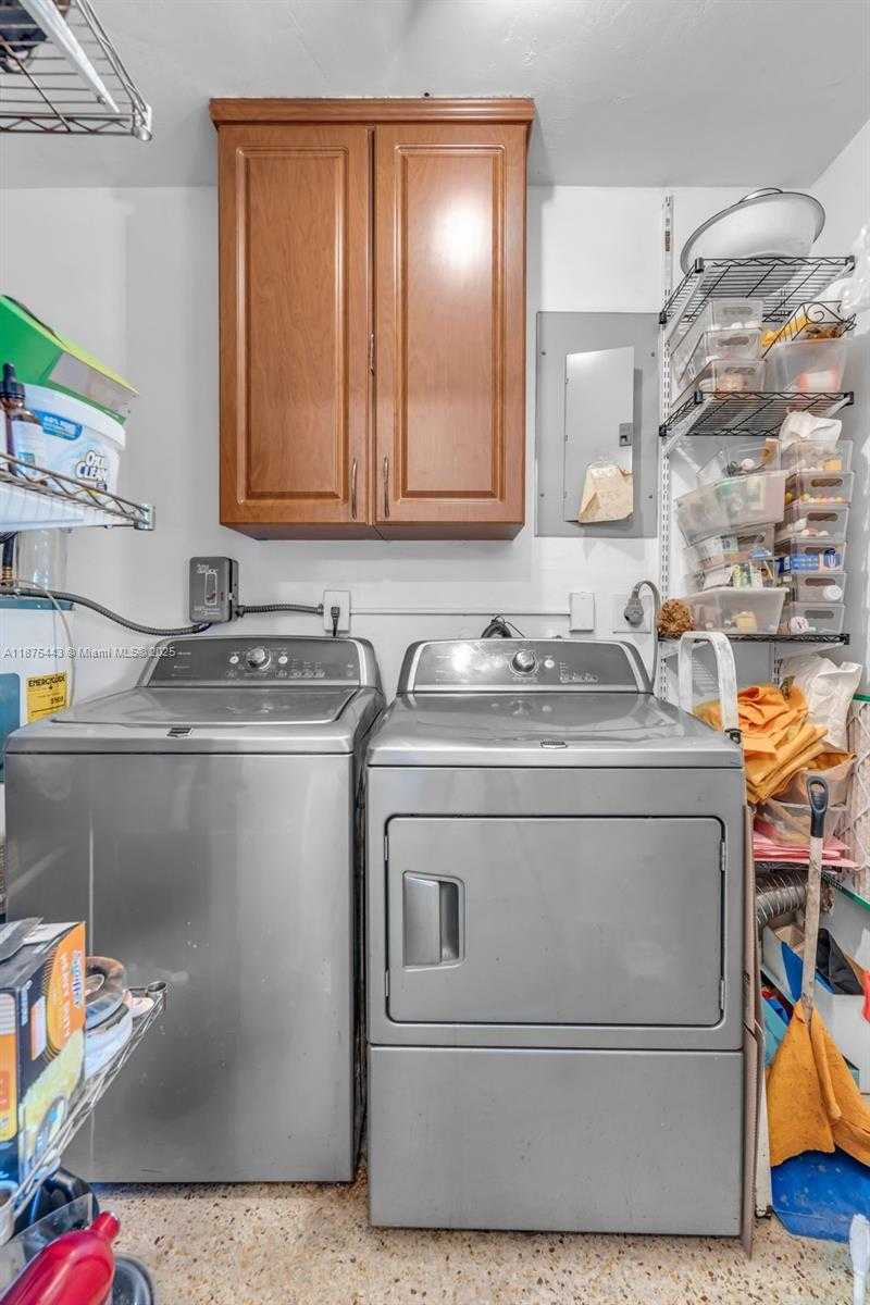 Small Image of 1310 WEST 36TH ST, Hialeah Number 9