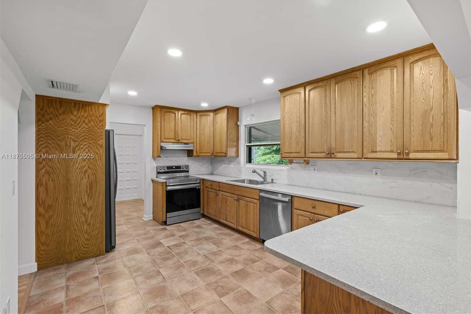 Small Image of 17485 SOUTH WEST 297TH TER, Homestead Number 4