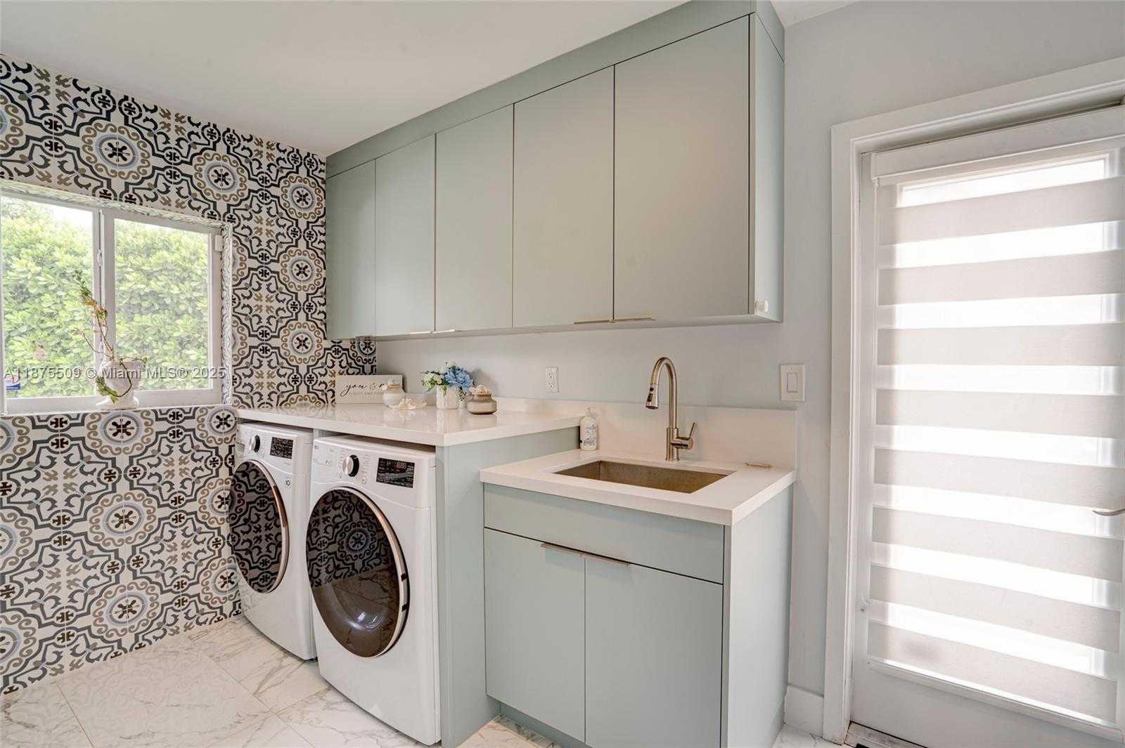 Small Image of 8133 SOUTH WEST 103RD ST, Miami Number 10