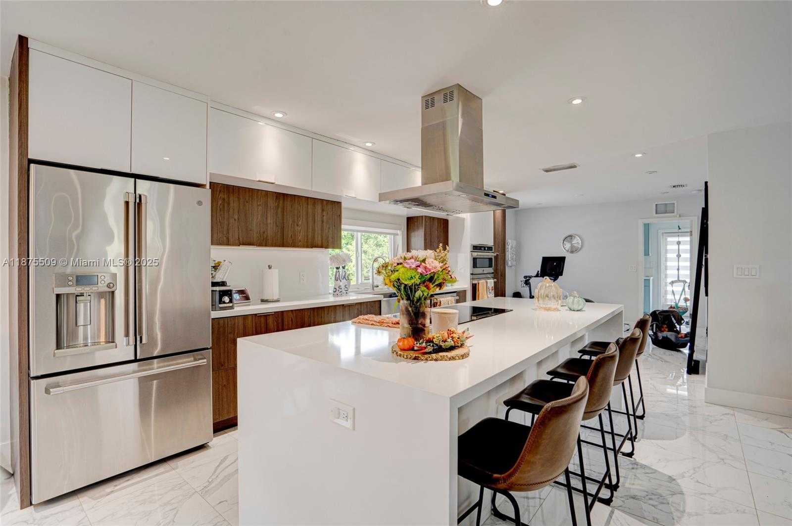 Small Image of 8133 SOUTH WEST 103RD ST, Miami Number 7