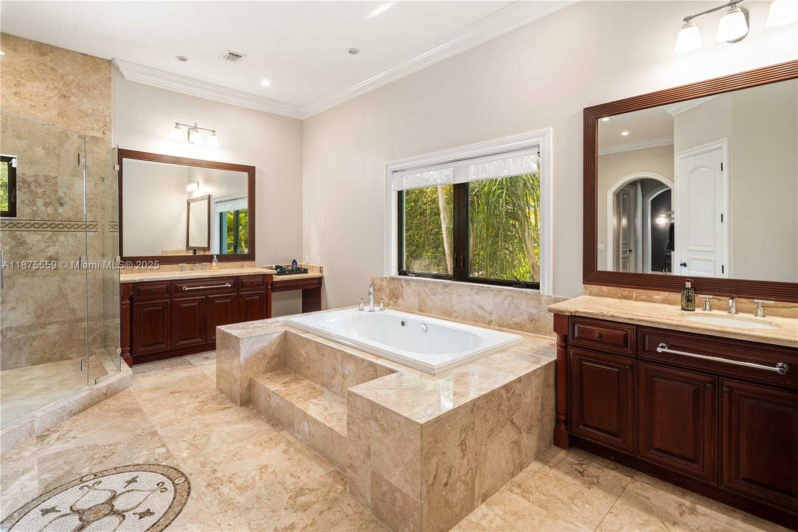 Small Image of 10900 SOUTH WEST 61ST CT, Pinecrest Number 16