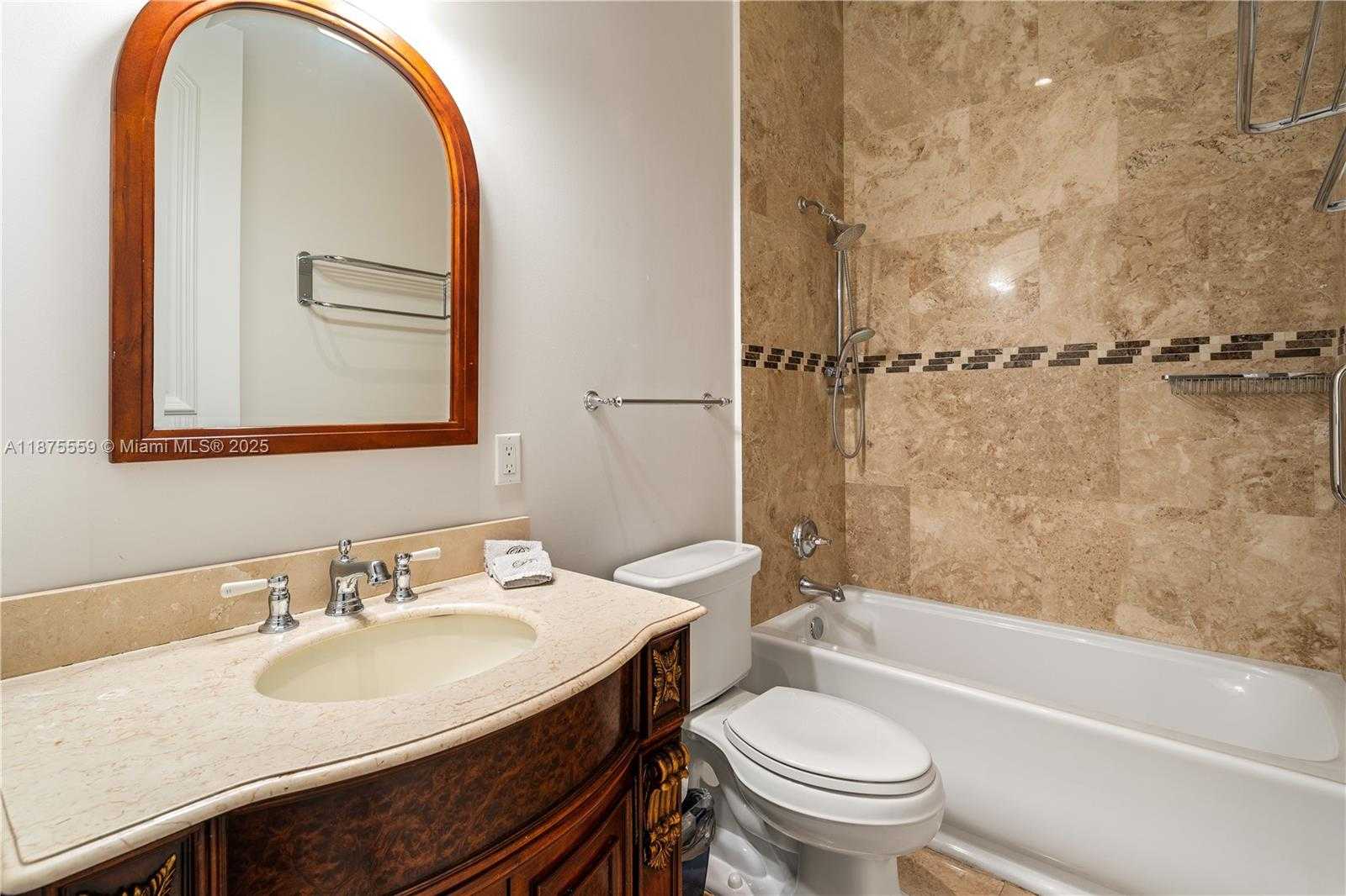 Small Image of 10900 SOUTH WEST 61ST CT, Pinecrest Number 24