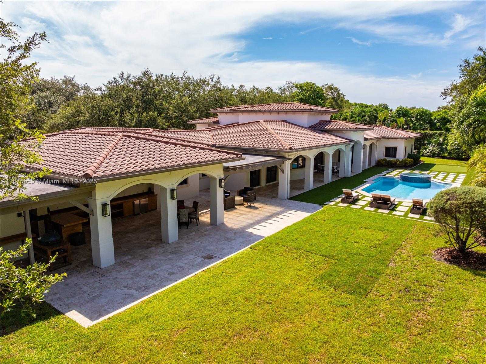 Small Image of 10900 SOUTH WEST 61ST CT, Pinecrest Number 30