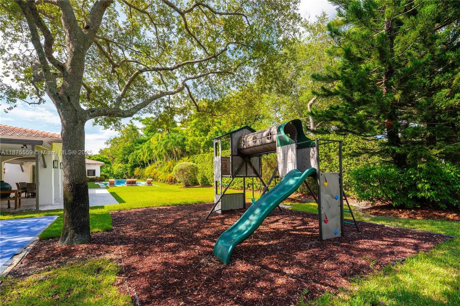Small Image of 10900 SOUTH WEST 61ST CT, Pinecrest Number 34