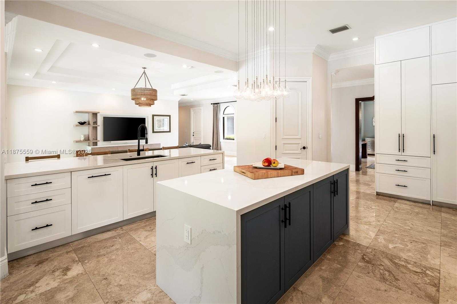 Small Image of 10900 SOUTH WEST 61ST CT, Pinecrest Number 6