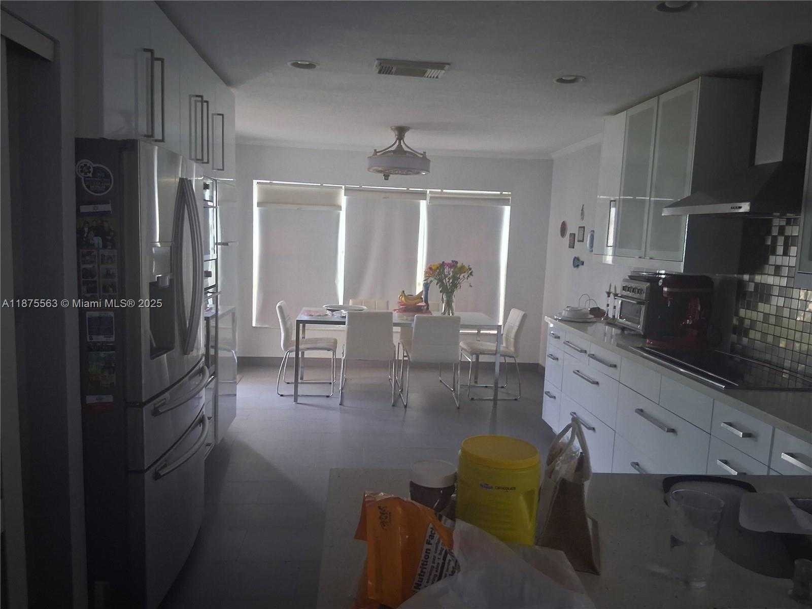 Small Image of 5245 SOUTH WEST 38TH AVE, Hollywood Number 6