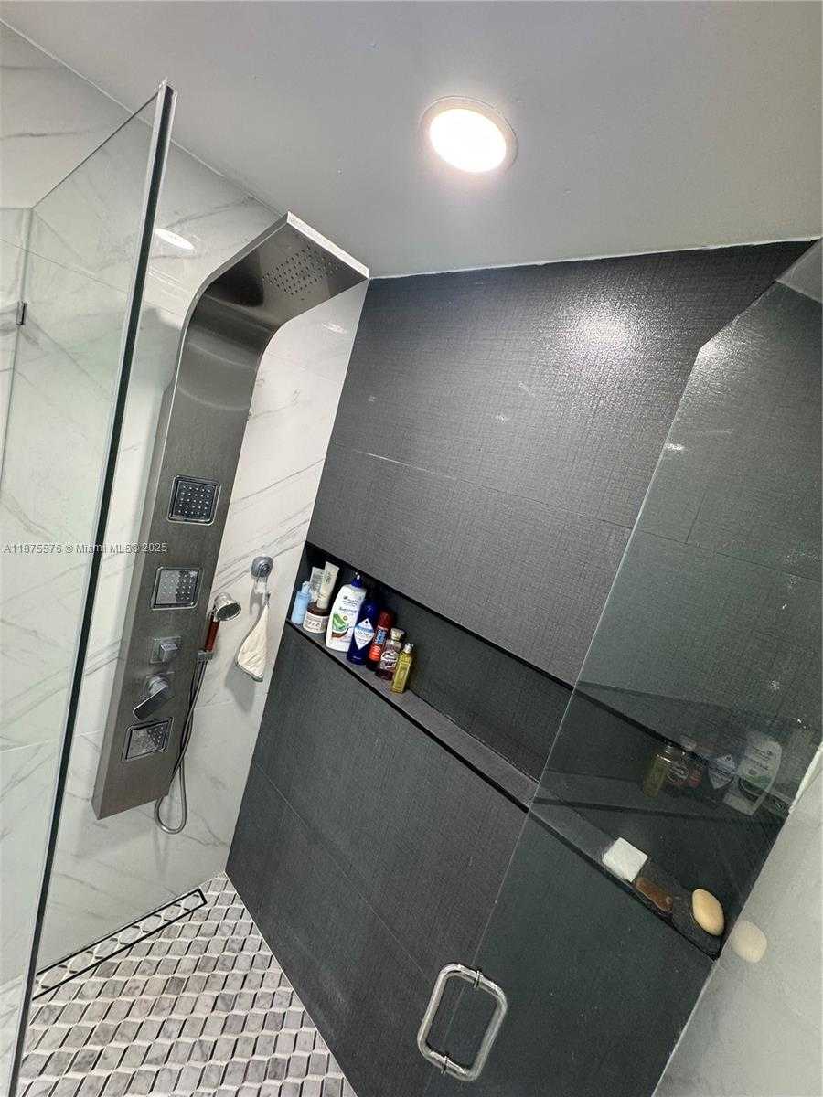 Small Image of 21914 SOUTH WEST 97TH PL, Cutler Bay Number 12