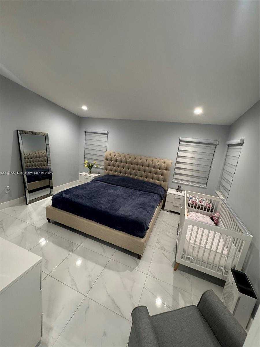 Small Image of 21914 SOUTH WEST 97TH PL, Cutler Bay Number 16