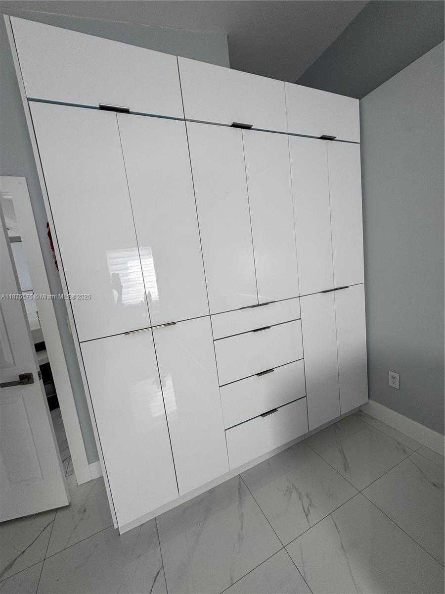 Small Image of 21914 SOUTH WEST 97TH PL, Cutler Bay Number 27
