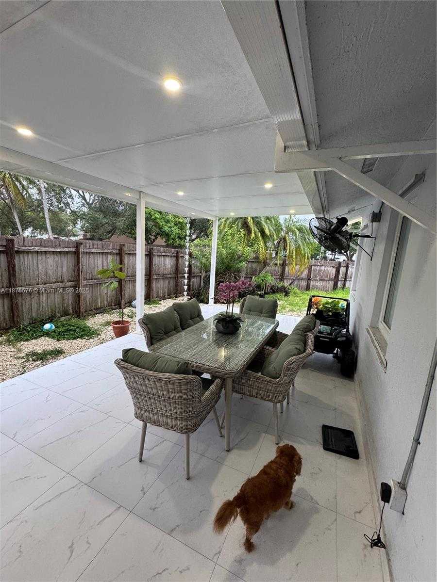 Small Image of 21914 SOUTH WEST 97TH PL, Cutler Bay Number 8