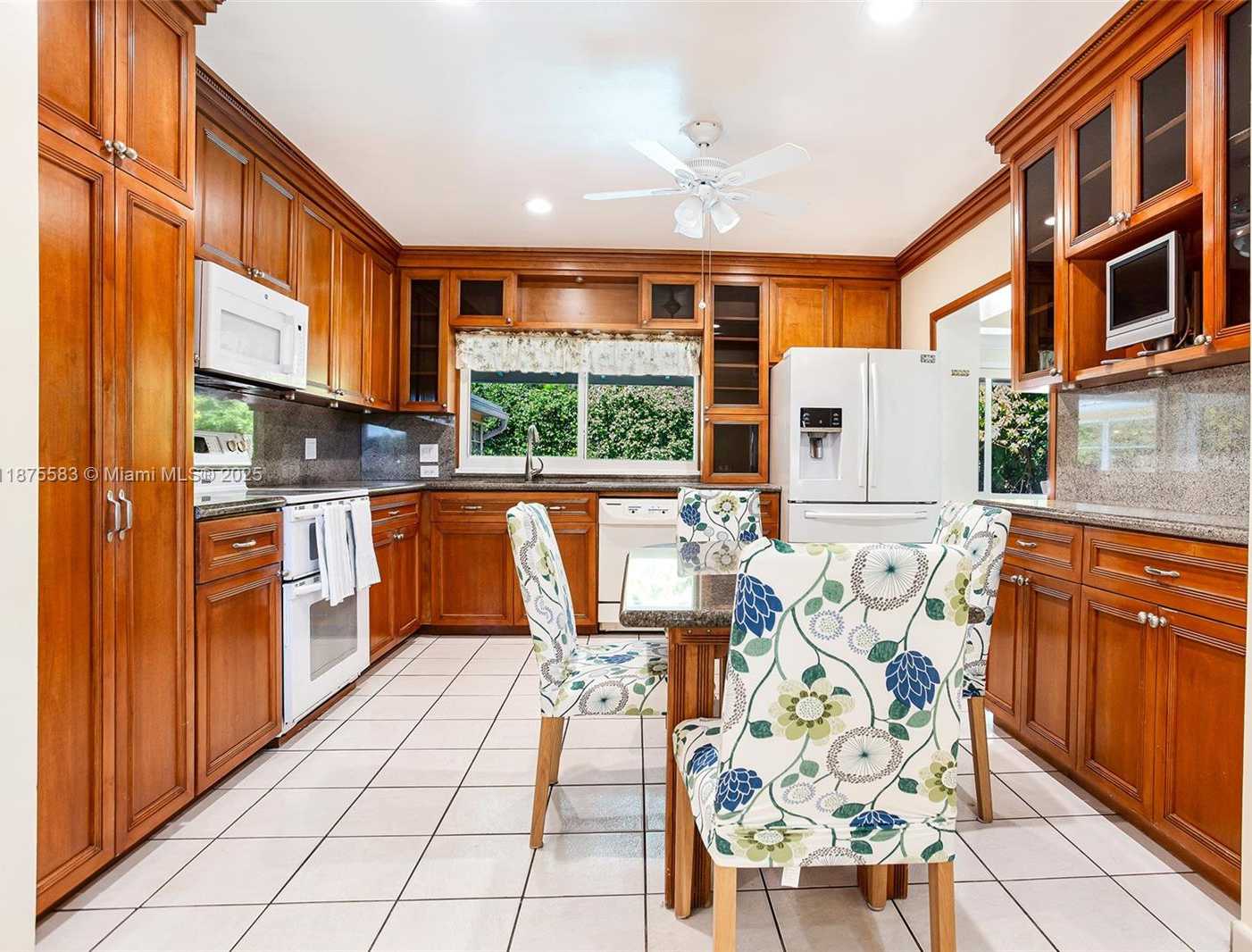Small Image of 131 SOUTH WEST 59TH AVE, Plantation Number 13