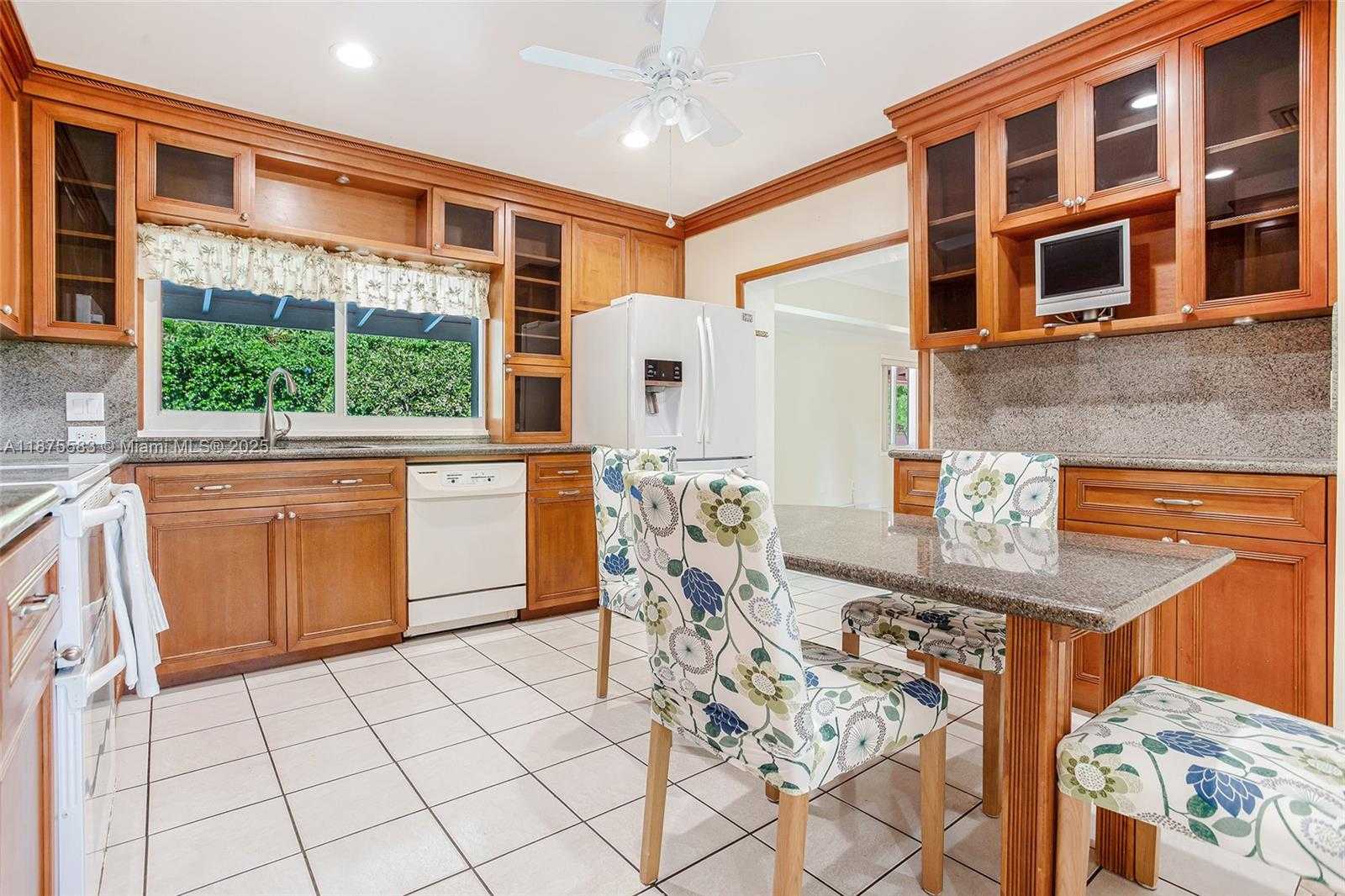 Small Image of 131 SOUTH WEST 59TH AVE, Plantation Number 14