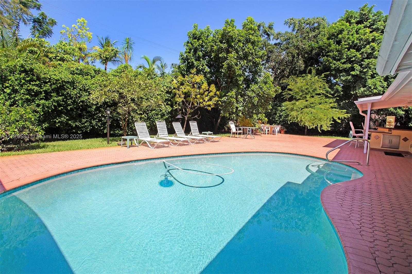 Small Image of 131 SOUTH WEST 59TH AVE, Plantation Number 17