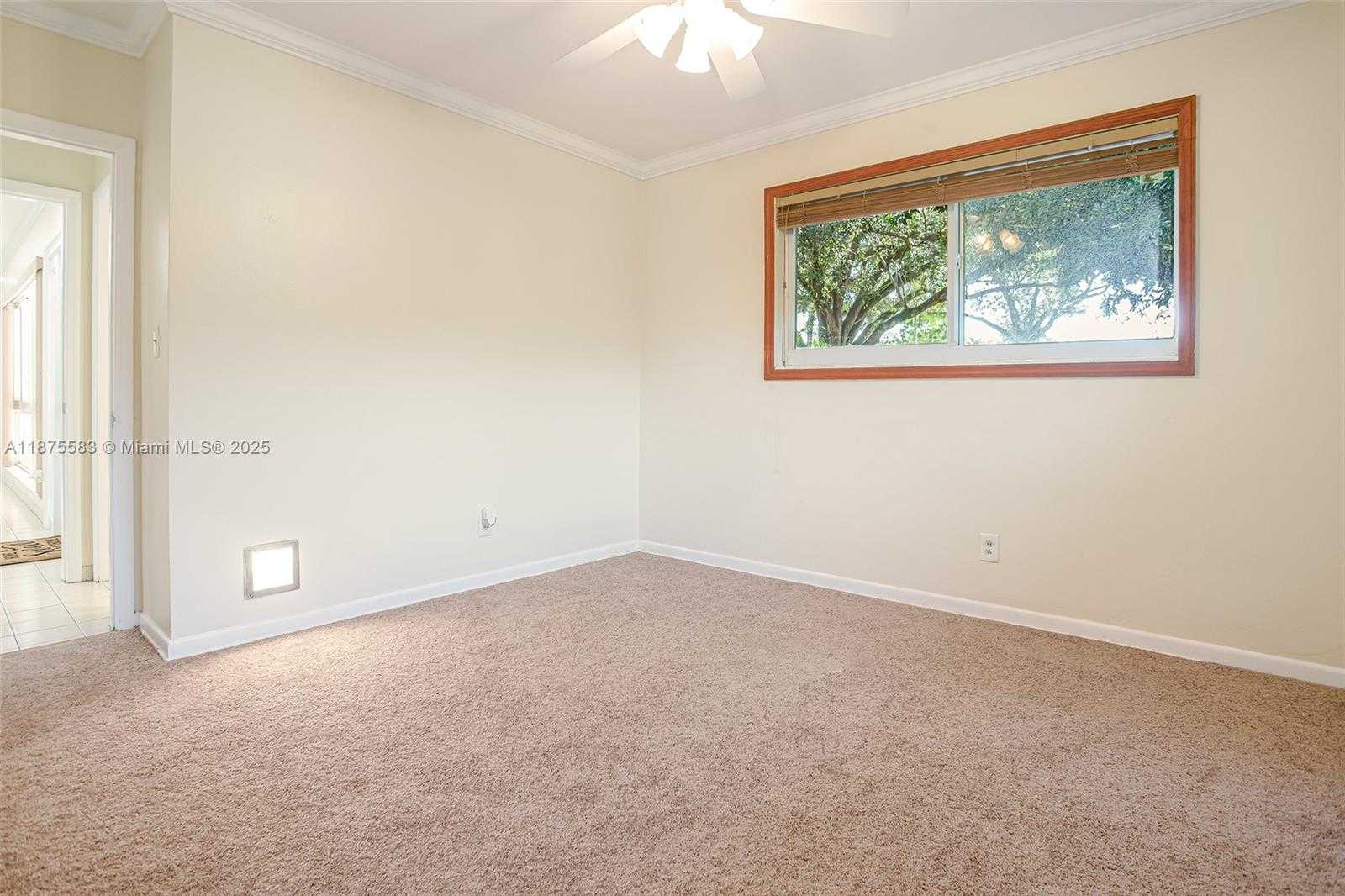 Small Image of 131 SOUTH WEST 59TH AVE, Plantation Number 25