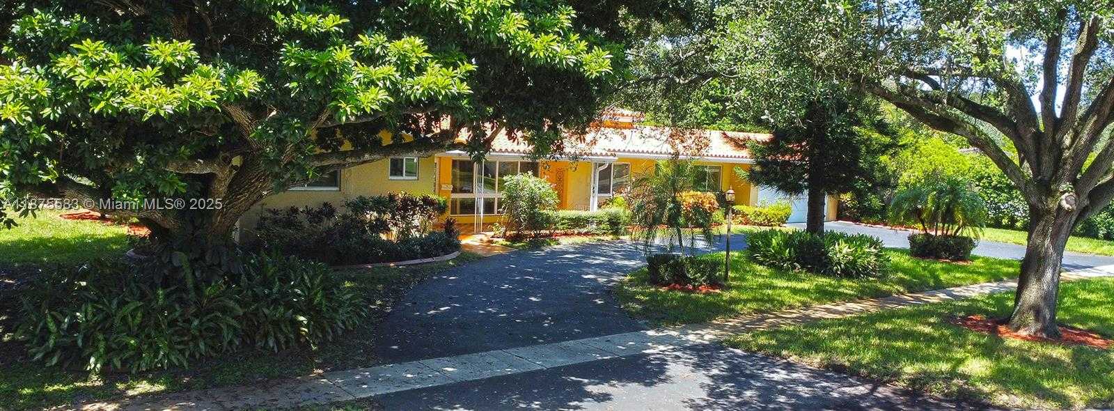 Small Image of 131 SOUTH WEST 59TH AVE, Plantation Number 33