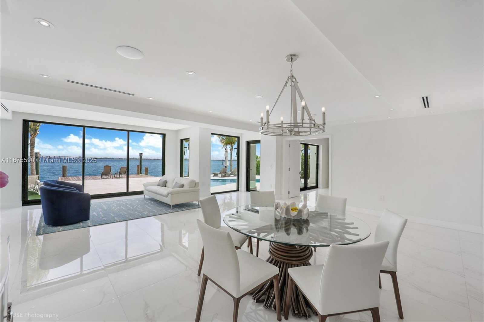 Small Image of 1001 NORTH VENETIAN DR, Miami Number 14