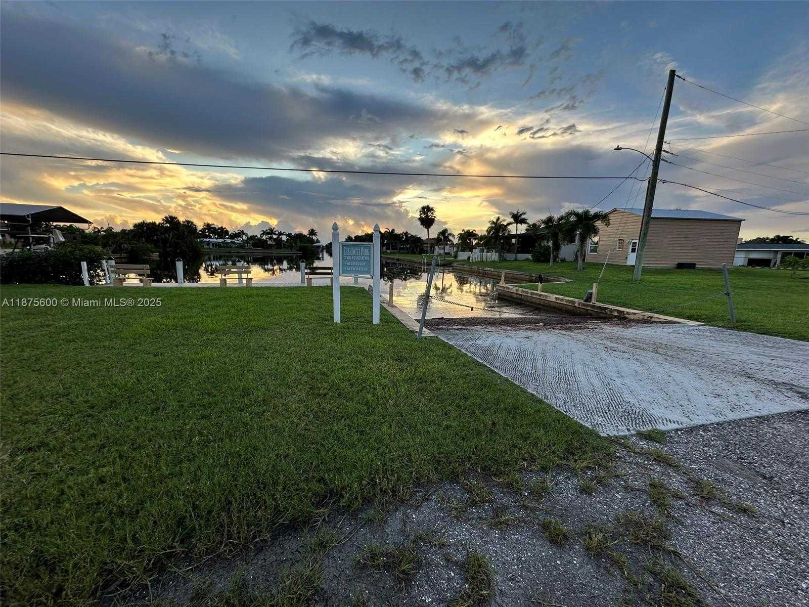 Small Image of 3030 PALM DRIVE, Punta Gorda Number 57