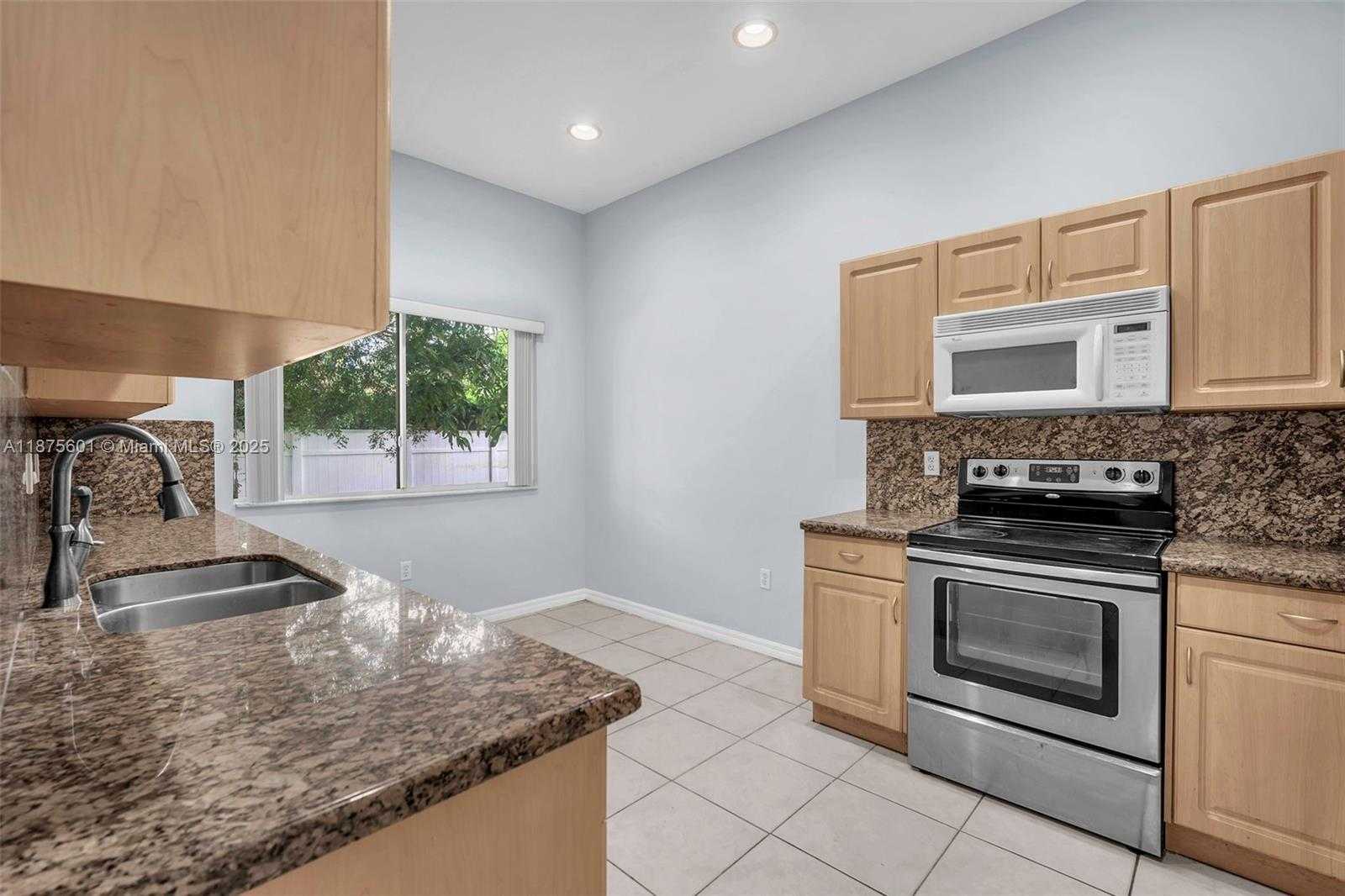 Small Image of 3167 SOUTH WEST 140TH AVENUE, Miramar Number 2