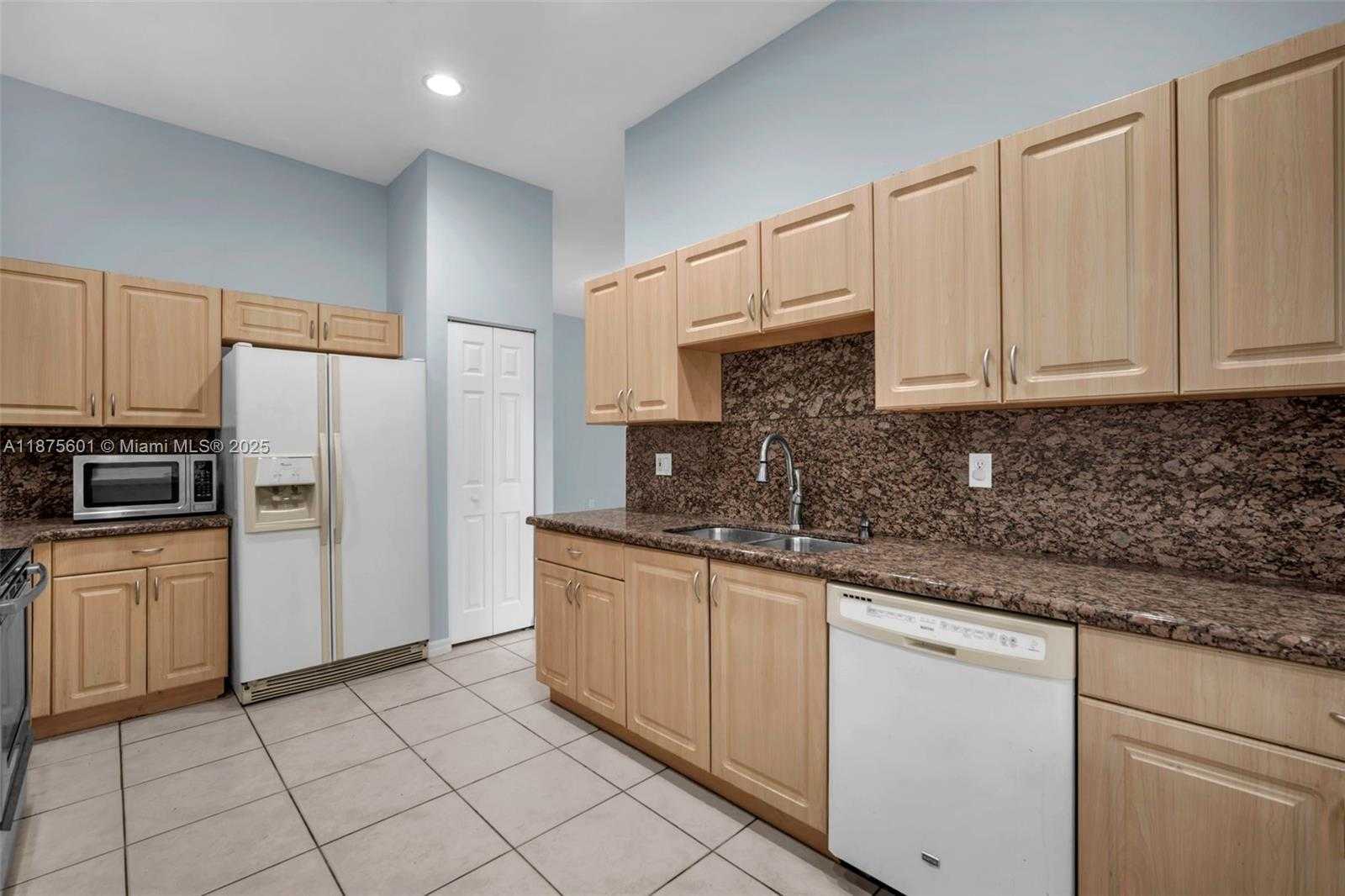 Small Image of 3167 SOUTH WEST 140TH AVENUE, Miramar Number 4