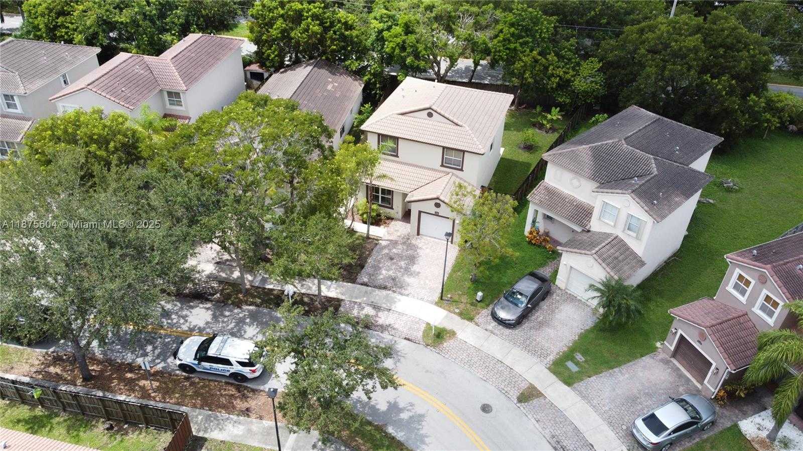 Small Image of 1316 SOUTH EAST 18TH TER, Homestead Number 27