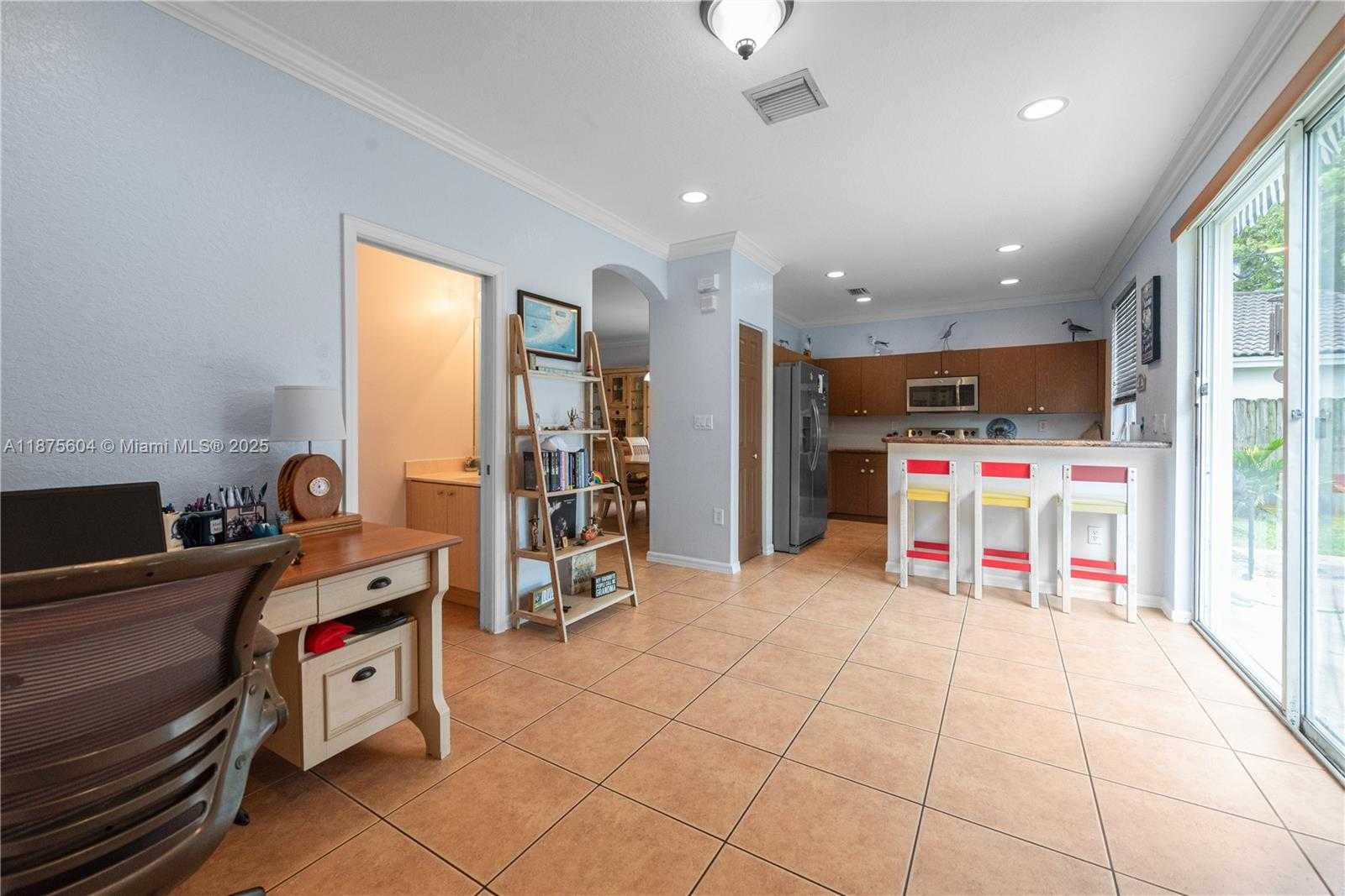 Small Image of 1316 SOUTH EAST 18TH TER, Homestead Number 4