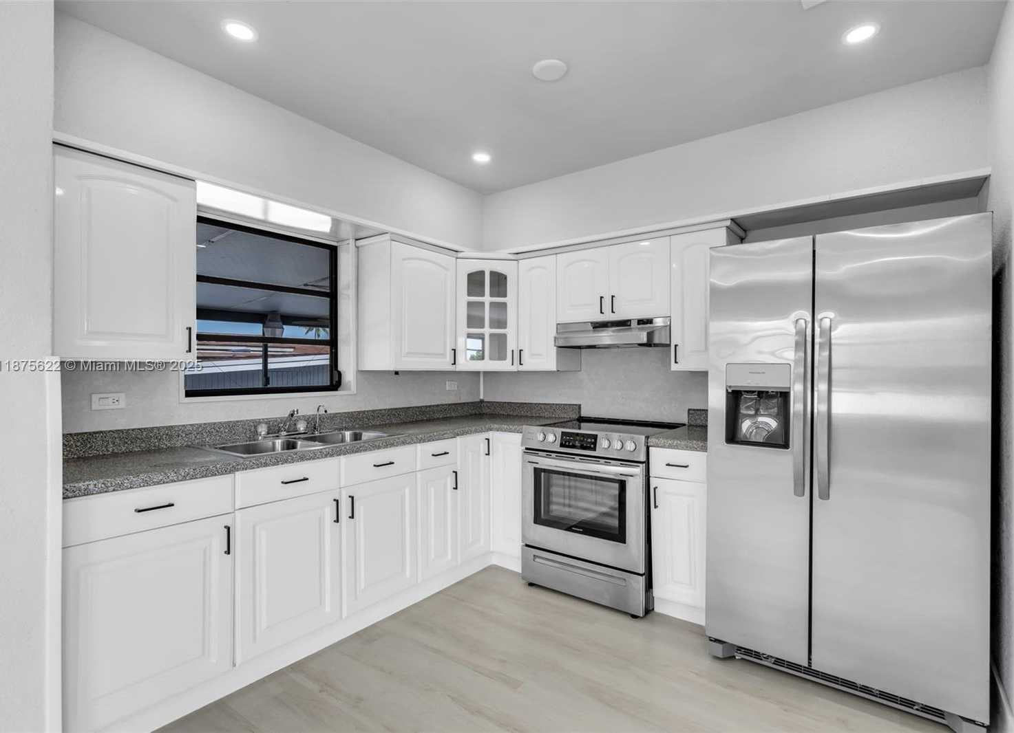 Small Image of 4485 EAST 8TH AVE, Hialeah Number 11
